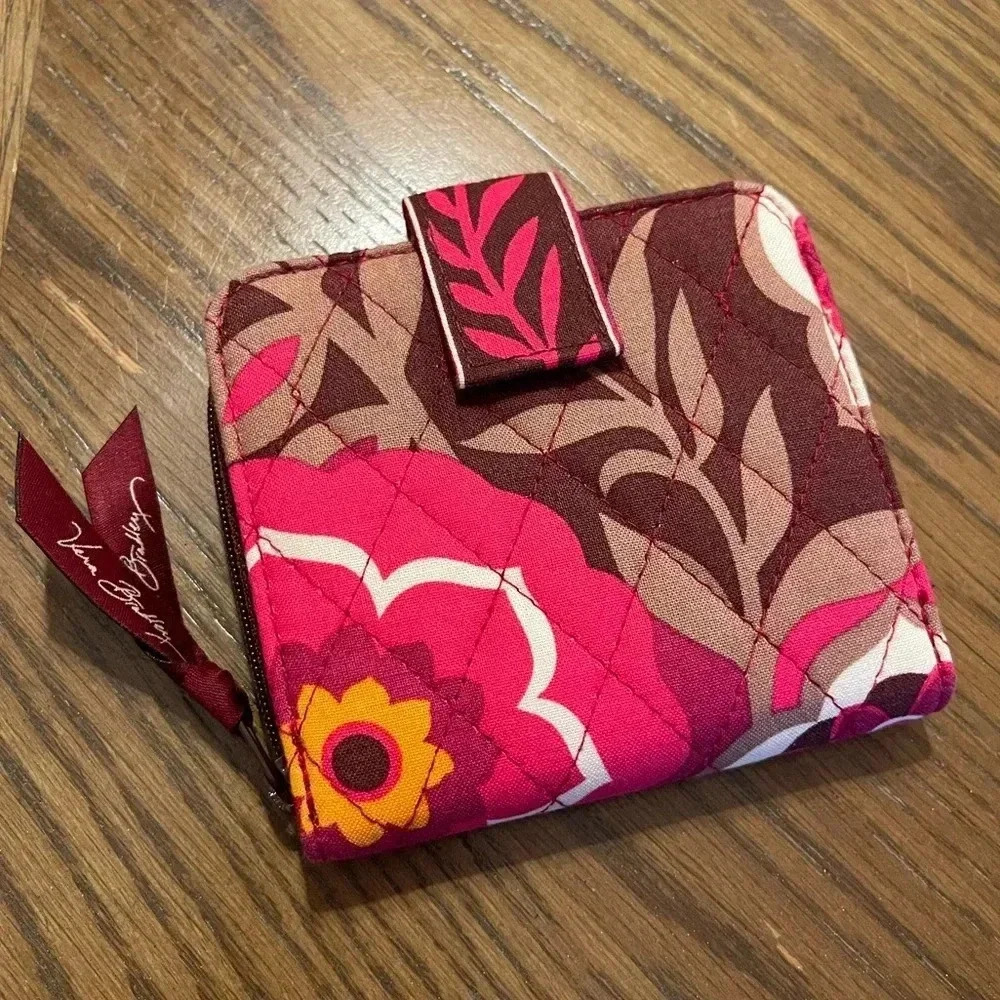 Vera Bradley Small Wallet Carnaby -retired- NWOT